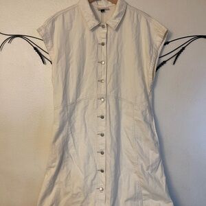 Universal Thread Ivory Sleeveless Top